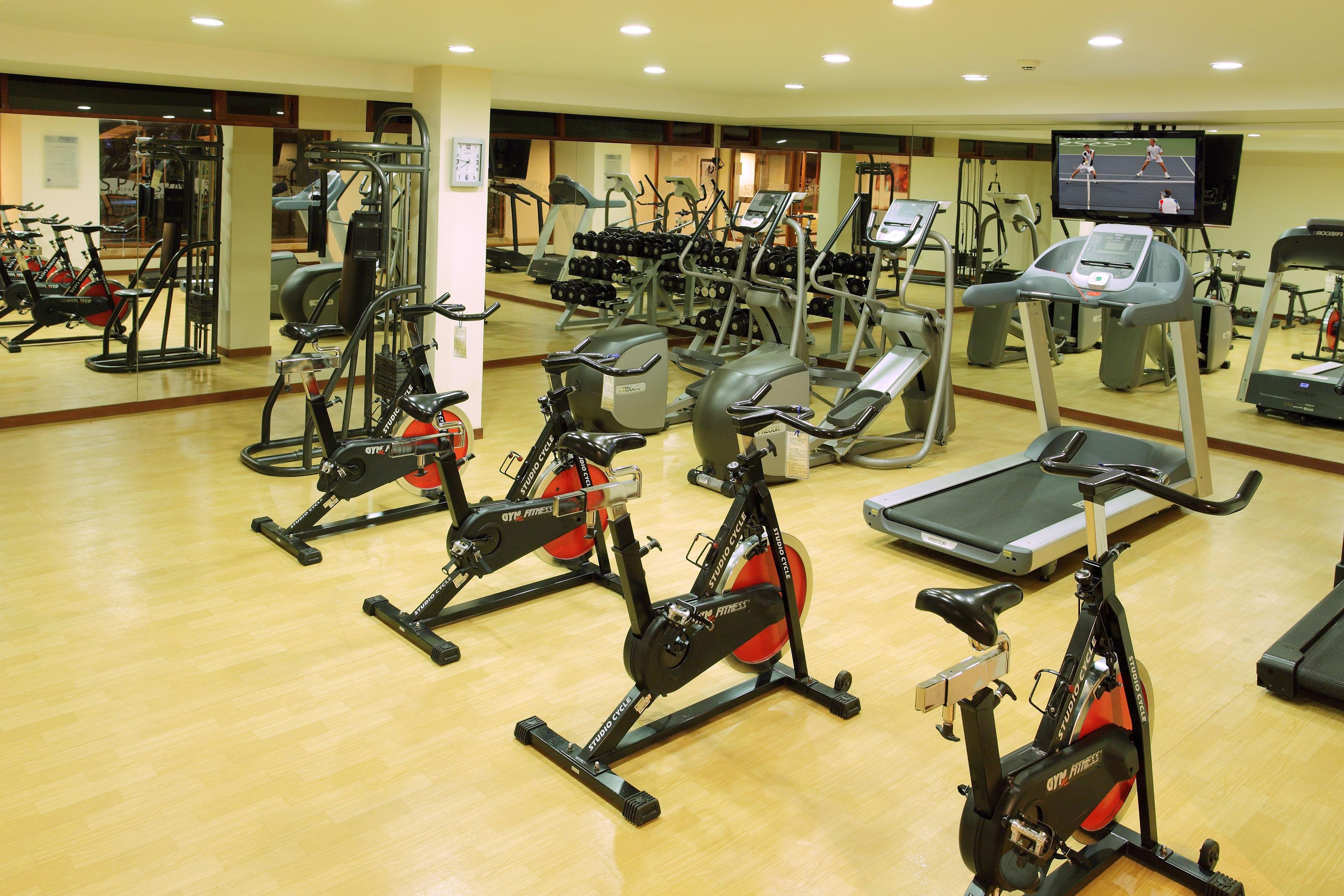 Estelar Paipa Hotel Spa & Y Centro De Convenciones Exterior foto A gym in a hotel